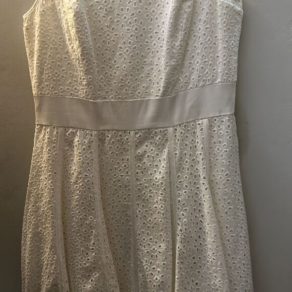 EUC-WHITE DRESS - Picture 2 of 4